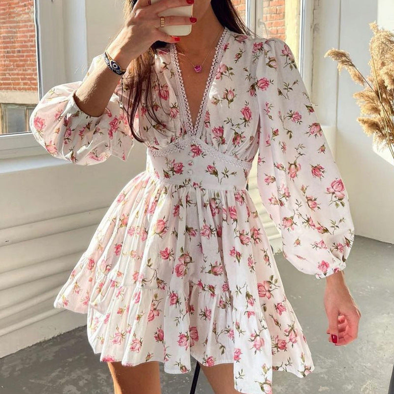 Printed V-neck pleated short long sleeved dress for women
