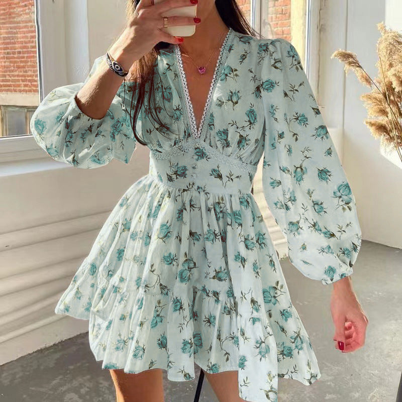 Printed V-neck pleated short long sleeved dress for women